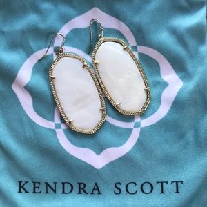 Kendra Scott White Mother Of Pearl Danielle
